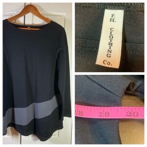 F.H. Clothing Black Asymmetric Knit Tunic Shirt Gray‎ Colorblock Women Large Art